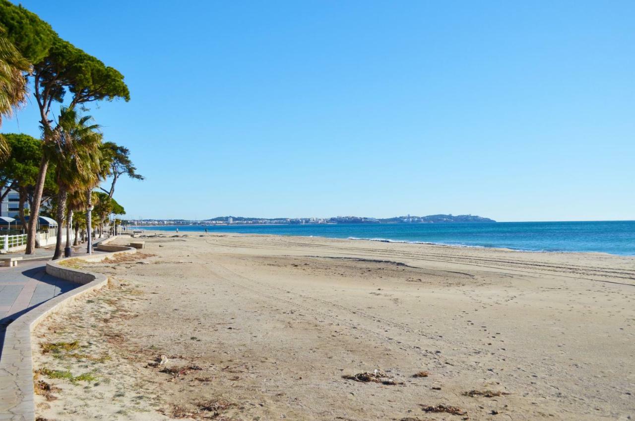 Golive Esquirol Beach Apartment
